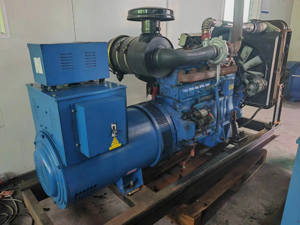 嵊州100kW柴油发电机组使用多级机油有哪些优缺点？